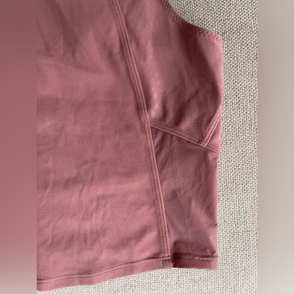 Lululemon Nulu And Mesh Yoga Tank Top
Jewel Emboss Spiced Chai Size 4 - Picture 11 of 15